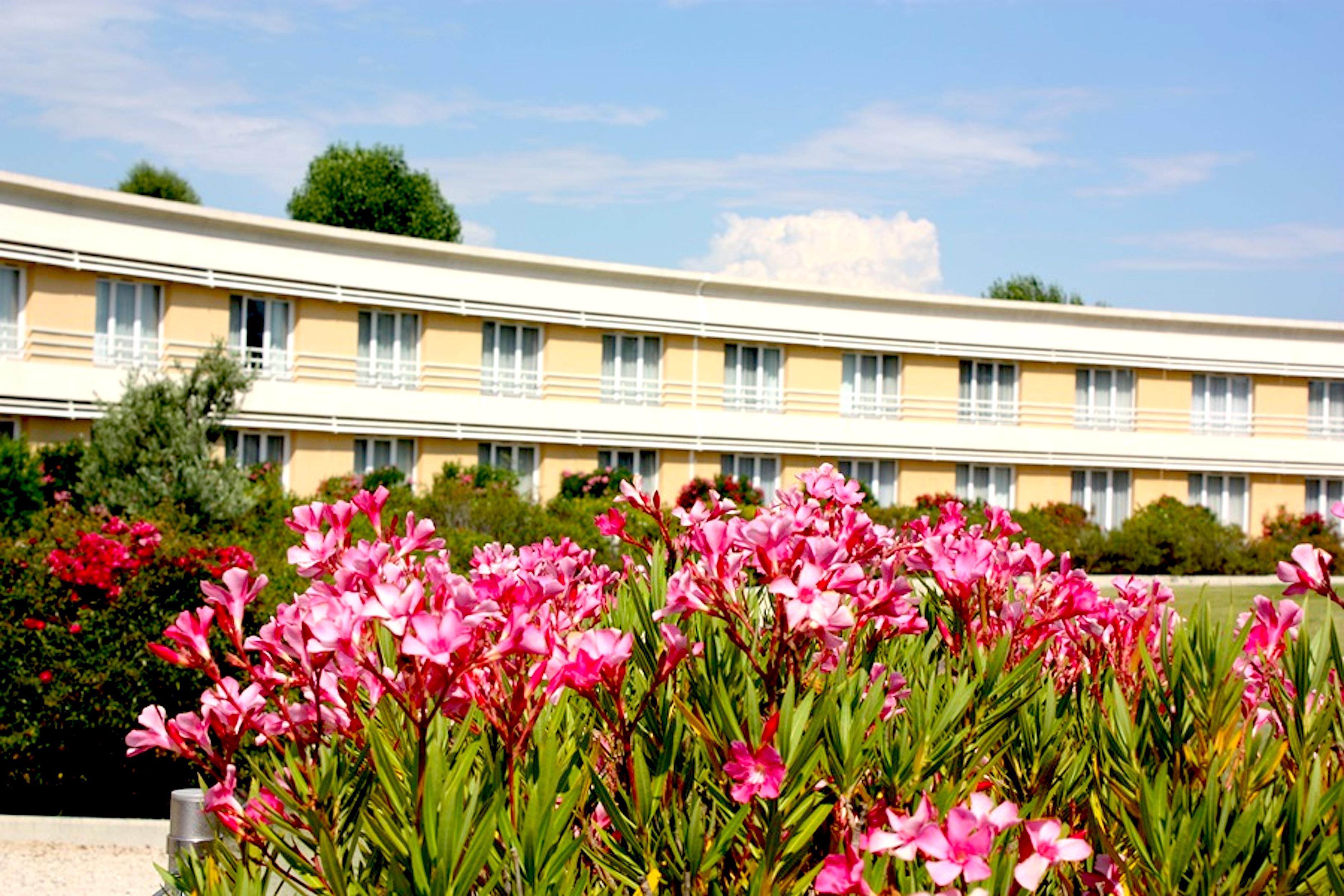 Hotel Mount Venturi - Aix-En-Provence Sainte-Victoire - Bar & Restaurant & Padel Rousset  Eksteriør billede